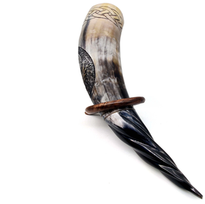 Juego de Cuernos Vikingos Pulidos Ecológicos de Vaca Genuina Estilo Medieval con Soporte de Madera, Calidad de Exportación, ¡Venta Caliente! - Product Image 1