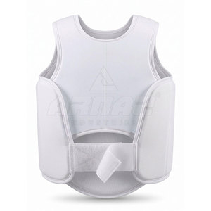 Protège-poitrine de boxe confortable avec rembourrage ergonomique et tissu respirant pour la pratique sportive - Product Image 2