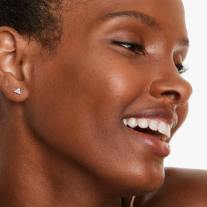 Pendientes de Plata de Ley 925 de Lujo con Moissanita y Diamantes, Diseño Geométrico Elegante, Engaste Pavé Brillante, Joyería Fina - Product Image 3