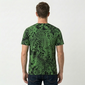 เสื้อยืดคอกลมแขนสั้นผู้ชายสีเขียวลายไท-ได ทรงปกติ สไตล์ลำลอง ลายจุดถักนิตติ้ง - Product Image 4
