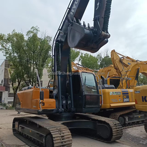 Excavatrice sur chenilles d'occasion Hyundai R220LC-9S de 22 tonnes avec moteur Cummins et pompe – Fonctionnement flexible et stable, équipement de construction - Product Image 2