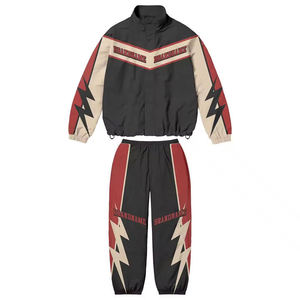 Survêtements pour hommes tendance et très demandés, pour un usage décontracté, vente en gros, logo personnalisé, survêtements à capuche pour hommes avec étiquettes privées - Product Image 5