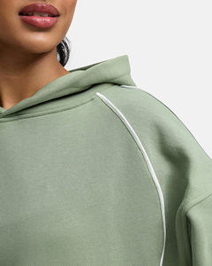 Vente en gros OEM – Sweat à capuche et sweat-shirt personnalisés pour femme en molleton de coton, coupe décontractée avec épaules tombantes et poche frontale, passepoil blanc contrastant - Product Image 4