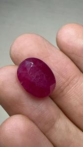 Pierre précieuse naturelle rubis ovale de 7,95 carats, rouge intense, pour bague de luxe, pendentif et bijoux fins sur mesure - Product Image 2
