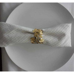Juego de servilleteros de lujo con diseño de hoja dorada, soporte para servilletas con forma de hoja metálica para decoración de mesas de restaurante, suministro al por mayor. - Product Image 1