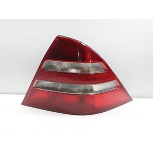 Feu arrière droit d'occasion pour Classe S A2208200264 - Product Image 1