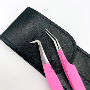 Ensemble de pinces à cils en acier inoxydable rose, pointes précises et lisses pour extensions de cils, avec étui personnalisé - Product Image 6