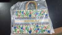 Tas Tote Kanvas Bordir Bunga Avery Charlotte Gaya Bohemian dengan Pegangan Bambu Buatan Tangan, Lapisan Satin, Penutup Kancing, Cocok untuk Musim Panas dan Pantai