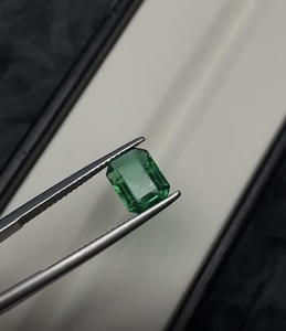 Esmeralda Verde Natural Octogonal, Gema Suelta para Joyería - Product Image 3