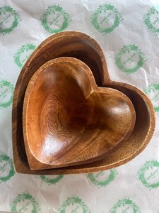 Tazón de Madera en Forma de Corazón para Dulces, Chocolates y Bocadillos, Tazón de Madera Hecho a Mano Ecológico para Servir - Product Image 4
