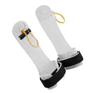 Poignées de gymnastique en fibre de carbone à 3 trous pour l'entraînement, la musculation, la force athlétique, les accessoires de fitness et de gym - Product Image 3