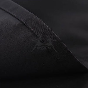 Chaqueta de Chef Unisex de Primera Calidad con Construcción Ligera para Cocinas Profesionales - Product Image 4