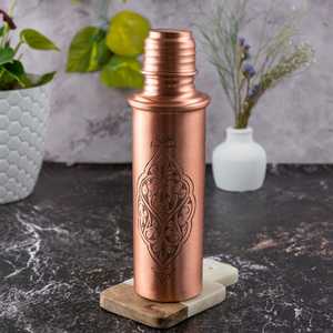 Nouvelle Arrivée : Bouteille d'Eau Artisanale en Cuivre Pur avec Sac en Macramé, Design Gravé, Grande Capacité, Portable, Style Classique - Product Image 2