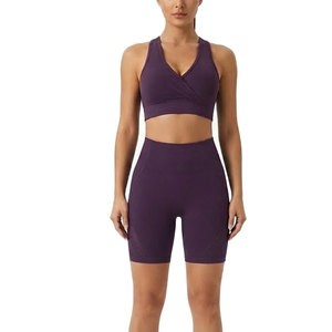 Ensemble de sport 2 pièces pour femmes actives, haut et short de yoga, tenue extensible et respirante pour la salle de sport, l'exercice, la remise en forme et la course à pied - Product Image 5