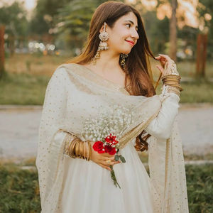 ชุดเดรสผ้าไหมชินอนจากโรงงานผู้ผลิตโดยตรง ชุด 3 ชิ้น พร้อมสายคาดประดับหรูหราและแผ่นเสริมฟองน้ำ ประดับเลื่อม 5 มม. พร้อมส่ง - Product Image 1