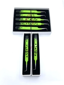 Pinzas de Extensión de Pestañas de Acero Inoxidable Japonés con Recubrimiento en Polvo de Doble Color a 90 Grados de Alta Calidad, con Logotipo Personalizado - Product Image 4