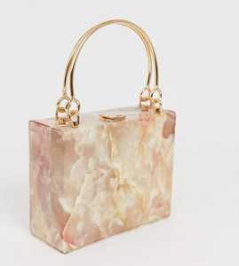 Pochette de Soirée de Luxe en Résine pour Femme avec Motifs Artistiques Uniques et Finition Élégante pour Tenues de Soirée et Événements Formels - Product Image 2