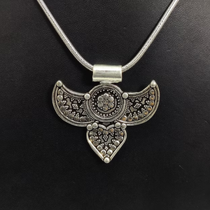 Pendentif Symbole Tribal Oxydé en Argent Sterling 925, Bijou Spirituel Minimaliste Texturé Gravé pour Usage Quotidien - Product Image 3