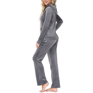 Conjunto Deportivo 2 en 1 con Capucha para Mujer, Color Personalizado, 100% Algodón, Pantalones Largos Casuales con Bolsillos Laterales, Transpirable y Antibacterial - Product Image 3