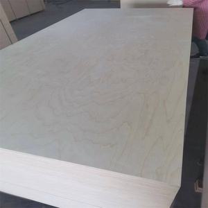 Panneau stratifié MDF de bonne qualité, contreplaqué extérieur imperméable WBP, panneau structurel, lambris pour la construction de toitures - Product Image 1
