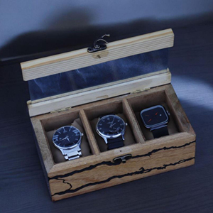 Caja de Madera para Exhibir Relojes y Joyas, Organizador de Relojes de Madera con Diseño Premium por AYAANS - Product Image 4