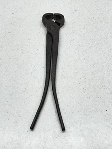 Heavy Duty Hand Crafted Stainless Steel Made Tong Nails <b>Puller</b> Heavyweight Farrier <b>Tools</b> Horse Nails <b>Puller</b> With Curved Handle - Product Image 5