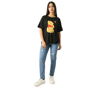 Camiseta Personalizada para Mujer con Estampado del Personaje de Winnie Pooh, Cuello Redondo, Manga Corta, Corte Holgado Informal, 100% Algodón Jersey, Transpirable, para Todas las Temporadas - Product Image 3
