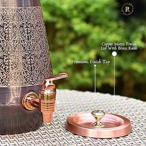 Distributeur d'eau en cuivre avec motif doré et robinet pour usage domestique - Product Image 3
