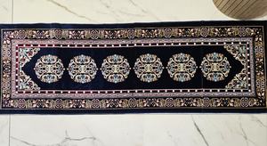 Alfombra de pasillo de tamaño personalizado al por mayor, de terciopelo azul oscuro, tejida en poliéster, hecha a máquina, ecológica, de tamaño mediano, estilo oriental tradicional. - Product Image 4