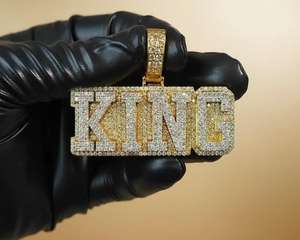 Pendentif personnalisé de luxe pour homme, style hip-hop, serti de diamants Moissanite VVS, bicolore, avec initiales en argent 925, idéal pour les cadeaux - Product Image 3