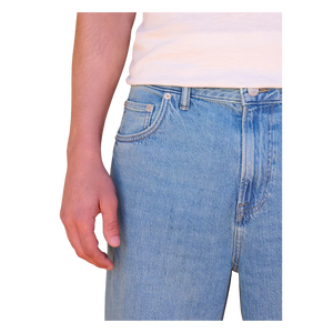 Jean en denim coupe droite délavé, coupe classique, en coton, décontracté, pour le printemps - Product Image 4