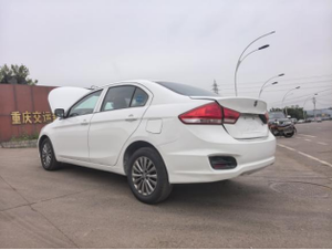 Voiture d'occasion 2021 <span class=keywords><strong>2022</strong></span> 2020 Changan <span class=keywords><strong>Suzuki</strong></span> <span class=keywords><strong>Ciaz</strong></span> Alivio 1.6L CNG Essence Double Carburant Jaune Taxi Lingyao - Product Image 5
