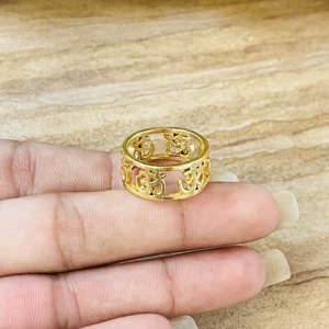Bague Symbole Om Tendance et Très Demandée, Bague Bohème en Laiton pour Femme, Plaqué Or 18 carats, Bijou Creux Tribal Religieux, Vente en Gros/OEM/ODM - Product Image 3