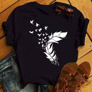 Camiseta Negra de Cuello Redondo para Mujer con Estampado de Plumas Blancas, Casual, Manga Corta, 100% Algodón, Corte Regular, Estilo Primavera-Verano - Product Image 5