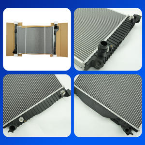 Radiateur de voiture en aluminium, remplacement de radiateur de voiture 8E0121251M/8E0121251S pour AUDI <span class=keywords><strong>A6</strong></span>/A4 3.0L V6 <span class=keywords><strong>2003</strong></span>- AT en stock - Product Image 2