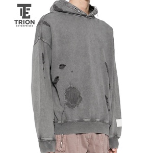 เสื้อฮู้ดดี้โอเวอร์ไซส์สไตล์ลำลองสำหรับฤดูหนาว ผ้าถักเทคนิคการซักแบบพิเศษ กระเป๋าจิงโจ้ ตกแต่งด้วยลายปัก - Product Image 2