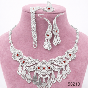 Collar de Mujer MOLL JEWELLERS, Elegante y Moderno, Chapado en Oro, con Circonita Natural, Cadena de Cuerda Sólida, Diseño de Hoja, para Boda, 16 Pulgadas - Product Image 4