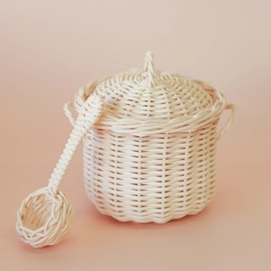 Juguetes de cocina de mimbre y madera para preescolares, juego de olla y cucharón de juguete para juego de simulación natural. - Product Image 3
