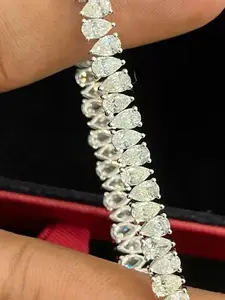 Bracelet chaîne tennis en argent sterling 925 pour femme, avec moissanite Tishya Diamond 7,00 carats taille poire, testée et certifiée - Product Image 5