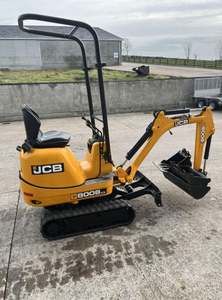 Mini-excavatrice sur chenilles JCB 8008 CTS de 2012, légèrement utilisée, avec godet repuissé, à vendre - Product Image 4