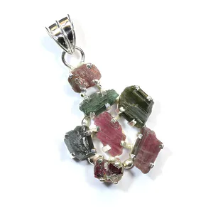 Colgante de Turmalina Natural en Plata de Ley 925, Hecho a Mano, con Piedra Preciosa en Bruto, Joyería Multicolor, Collar Boho - Product Image 1