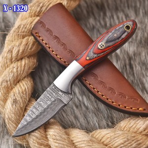 Cuchillo de Caza Hecho a Mano de Acero de Damasco, Hoja de Punta Caída, Mango Rojo, Cuchillo de Supervivencia para Bushcraft y Camping - Product Image 1