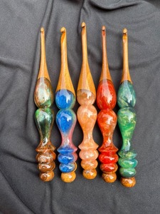 High Quality Resin <b>Crochet</b> <b>Hook</b> With Strong Build For Long Lasting Use In Knitting And Craft Activities - Product Image 2