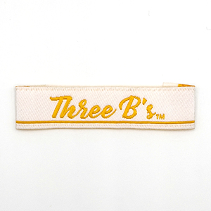 ป้ายผ้าดามัสก์แบบพับปลายตัดด้วยเลเซอร์สั่งทำพิเศษ คุณภาพพรีเมียม ราคาประหยัด สำหรับกระเป๋าและเสื้อผ้า ป้ายผ้าแบบสั่งทำได้ ซักล้างได้ - Product Image 1