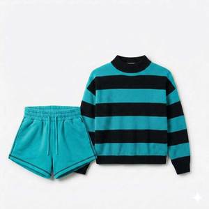 Conjunto de 2 Piezas para Mujer, Sudadera con Cuello Alto a Rayas y Pantalones Cortos con Cordón, Ropa Casual Holgada de Poliéster/Algodón - Product Image 1