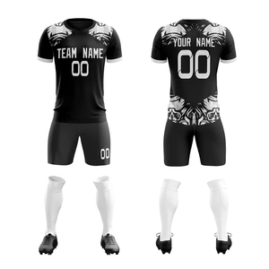 Conjunto de Camiseta de Fútbol Personalizada para Hombre, Negra y Blanca, Sublimada, Cuello en V, Manga Corta, Absorbe la Humedad, Ajuste Atlético, para Todas las Temporadas - Product Image 1
