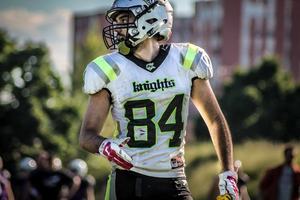 Maillot de football américain personnalisé pour équipe, en polyester haute résistance offrant une excellente absorption de la transpiration et un confort optimal - Product Image 6