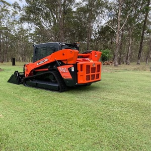 Achetez une pompe hydraulique pour chargeuse compacte KUBOTA SVL75-2 en gros, livraison rapide, qualité supérieure, moteur puissant pour usage en construction - Product Image 3