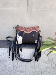 Bolso de Hombro de Cuero con Flecos, Diseño Artesanal, Estilo Bohemio, Vintage, Hecho a Mano, con Pelo de Vaca, Último Modelo - Product Image 5