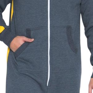 ชุดจั๊มสูทผ้าฝ้ายฟลีซแบบสวมใส่ได้ทั้งชายและหญิง สั่งทำได้ พร้อมฮู้ด ชุดนอนลำลองสำหรับผู้ชายและผู้หญิง ชุดนอนแบบชิ้นเดียว มีโลโก้ด้านหน้า - Product Image 6